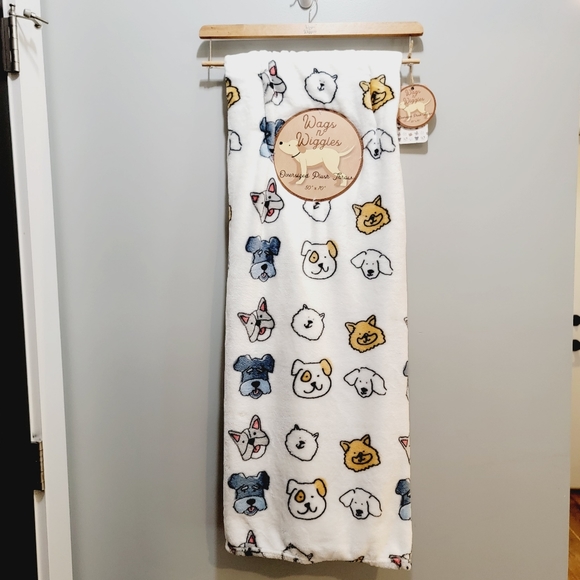 Wags N Wiggles Oversized Plush Throw Dog Faces Schnauzer Boston Terrier NEW! - Picture 4 of 8